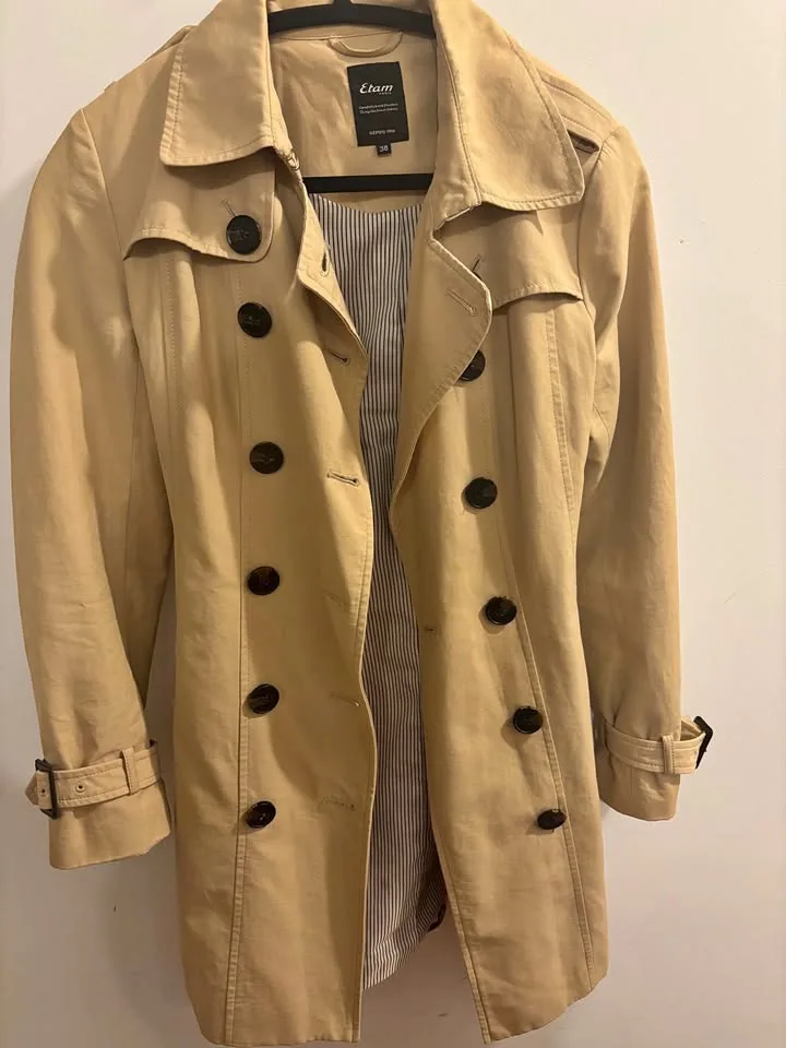 Trench coat