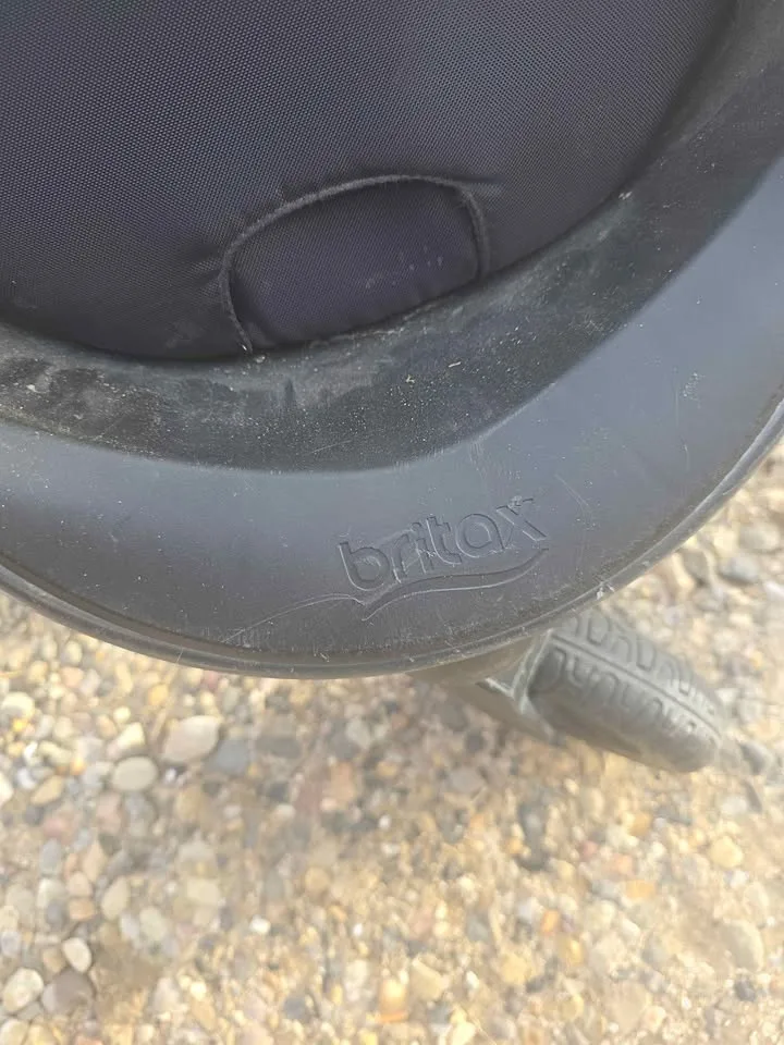 Foldable Britax stroller image indicator(4)
