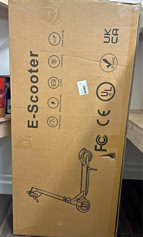 BRAND NEW SCOOTER (looking to get rid of, and free delivery)