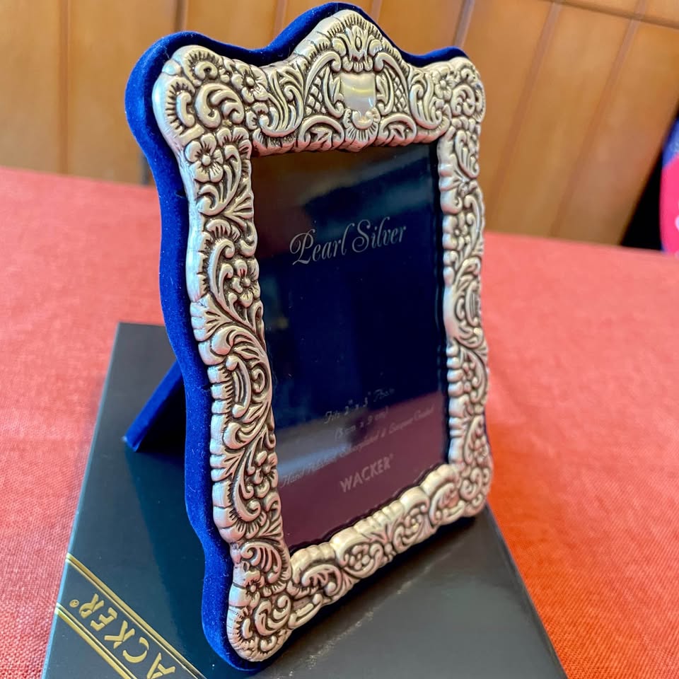 Silver Plated Antique Photo Frame - photo 3
