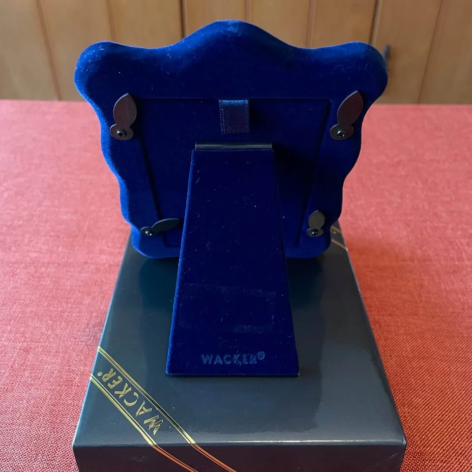 Silver Plated Antique Photo Frame image indicator(6)