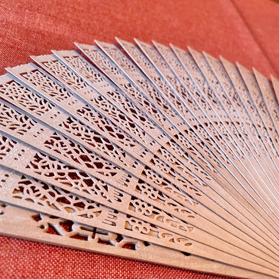 Oriental Intricate Wooden Hand Fan - photo 2