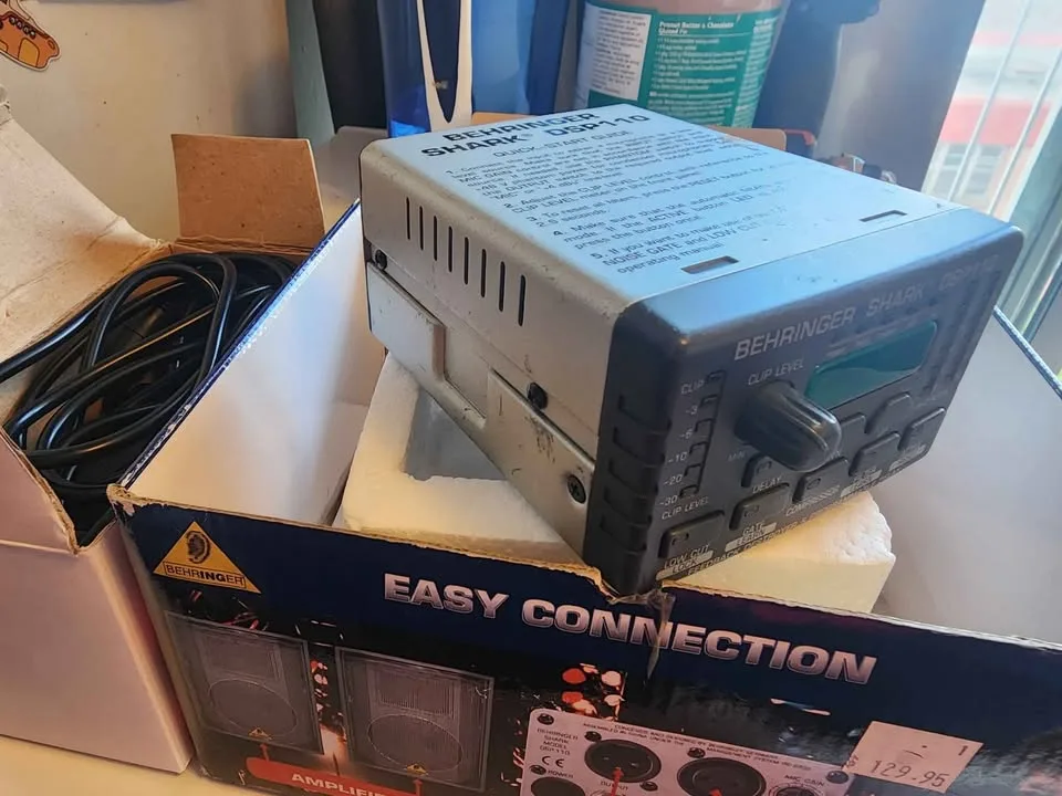 Behringer Shark DSP-110 image indicator(3)