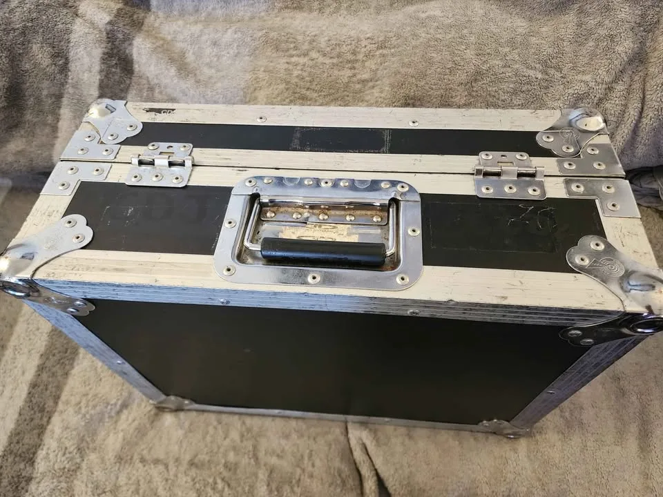 Road Case / Flight Case image indicator(4)