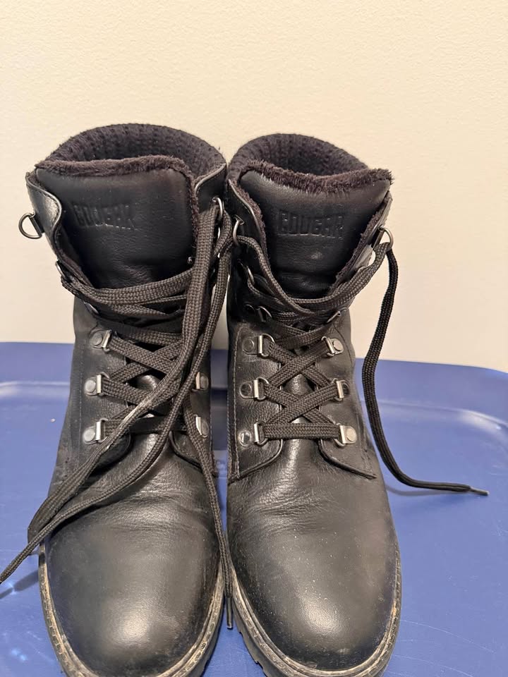 Cougar Winter Boots – Women’s Size 10, Waterproof & Slip-Proof