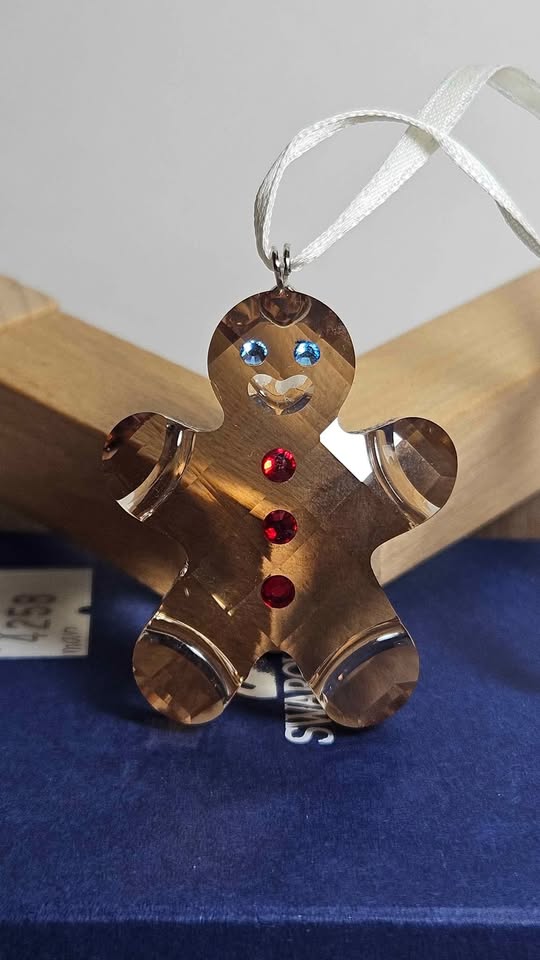 Swarovski Crystal Gingerbread Man Ornament - photo 2