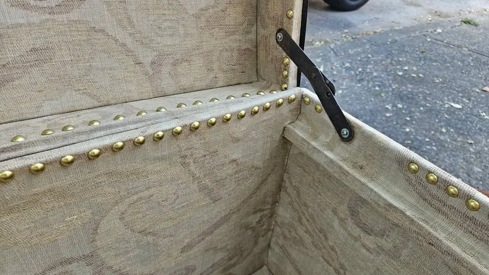 Antique Wooden Steamer Trunk – Rustic Storage Chest image indicator(4)