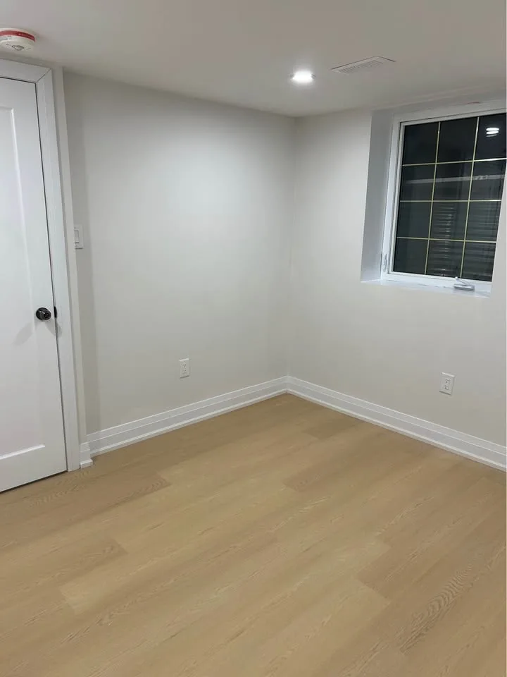 1 Bed 1 Bath - Apartment image indicator(6)