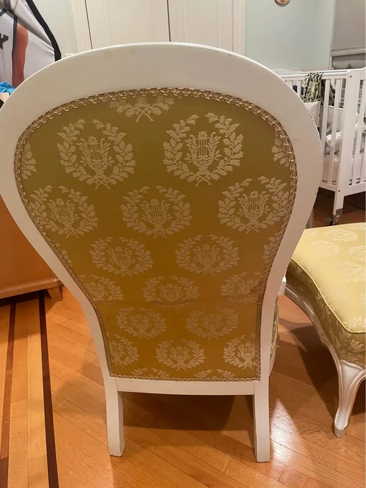 Elegant Accent Chair & Ottoman – Classic French Style Louis XV image indicator(4)