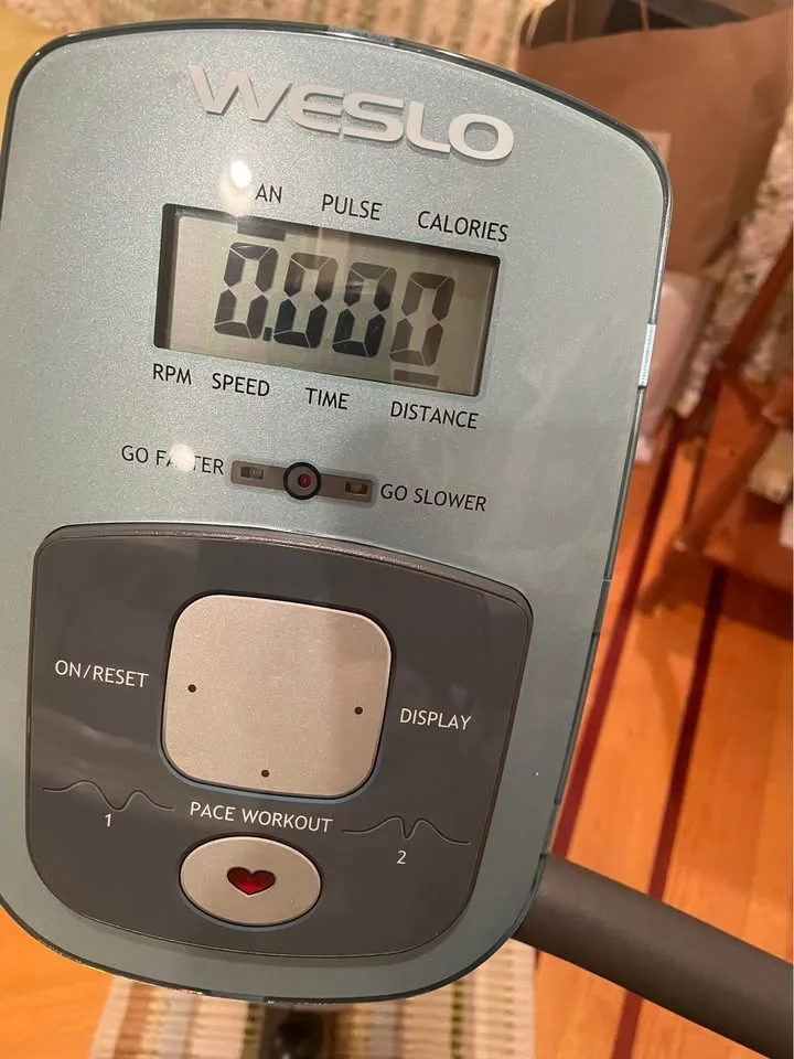 Weslo Pursuit Recumbent Stationary Bike – Quiet & Smooth image indicator(6)