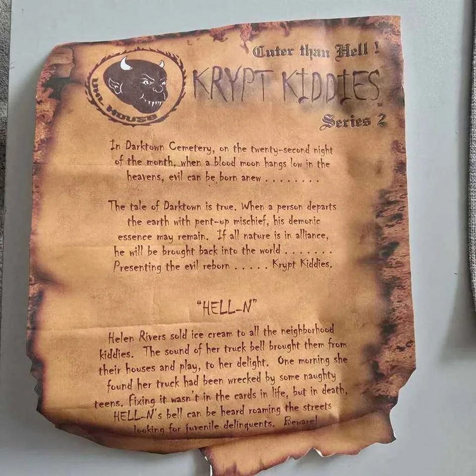 KRYPT KIDDIES Series 2: HELL-N  HORROR DOLL image indicator(2)