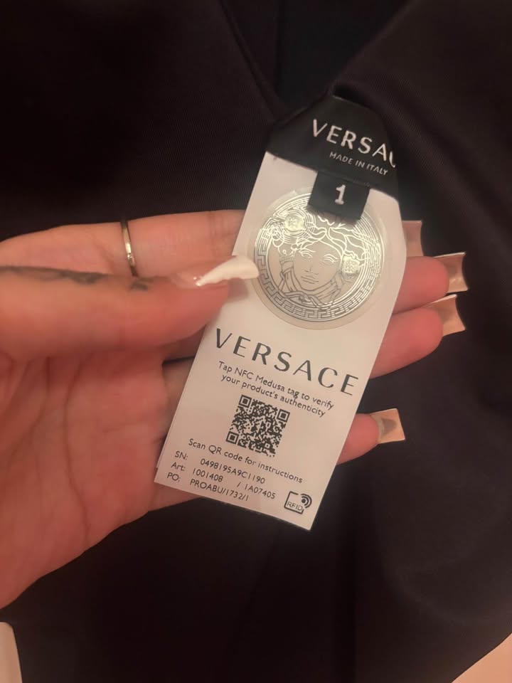 Versace Gothic Print Swim Suit - photo 3