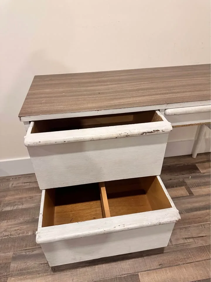 Desk for sale image indicator(2)