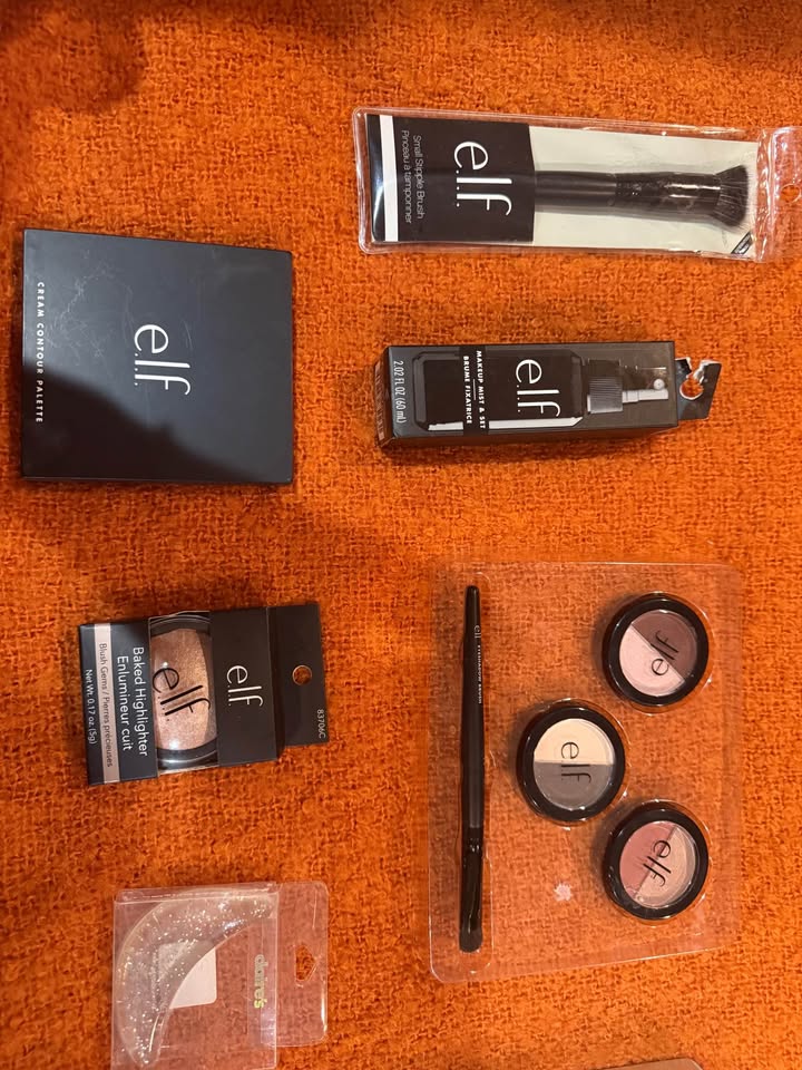 Makeup and skincare lot - photo 2