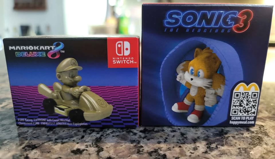Gold Mario & Tails - McDonald's Happy Meal Toys