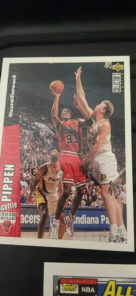 (7) Scottie Pippen Various Basketball Cards image indicator(2)