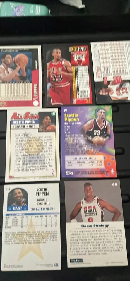 (7) Scottie Pippen Various Basketball Cards image indicator(5)