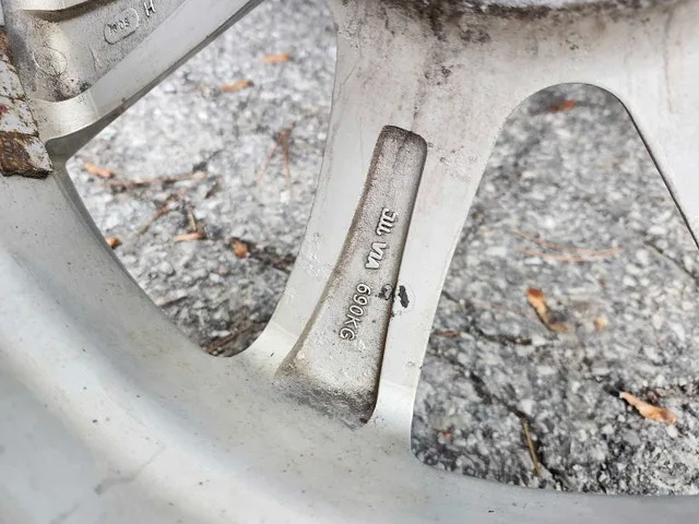 Michelin X-Ice Winter Tires 245/60R 18 image indicator(8)