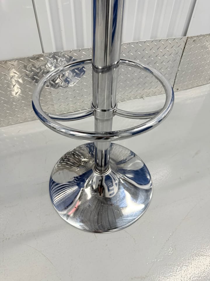 Retro Chrome Bar Stool With Red Seat And Hydraulics - photo 4