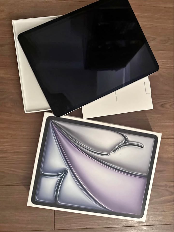 📱 iPad Air 13-inch (M2) – 128GB – Space Gray (Brand New / Open B