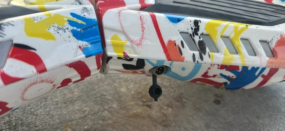 Hoverboard for sale (accepting offers no lowballing)❗️❗️❗️ image indicator(3)