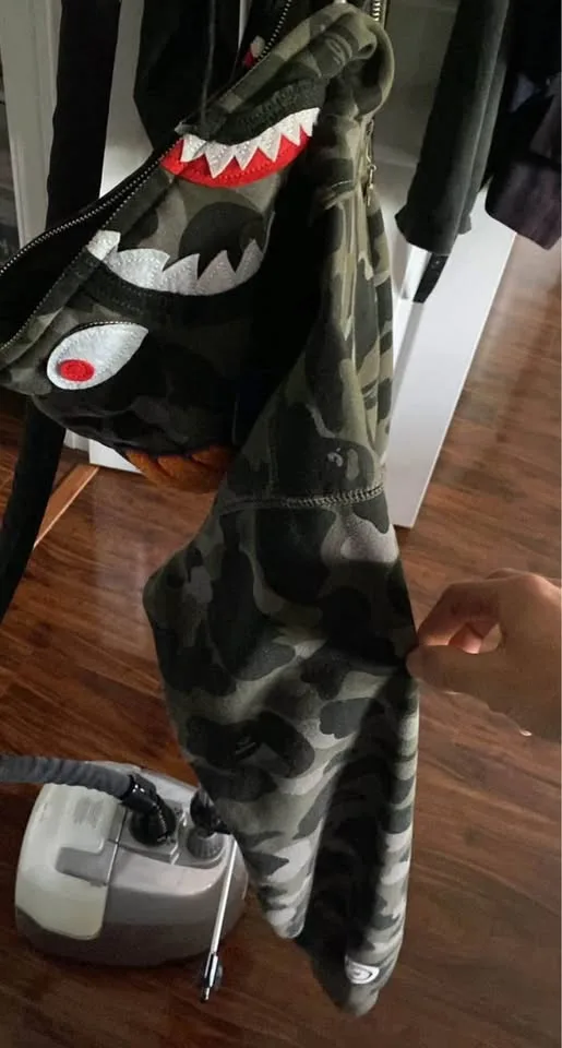 Dark green Bape L image indicator(2)