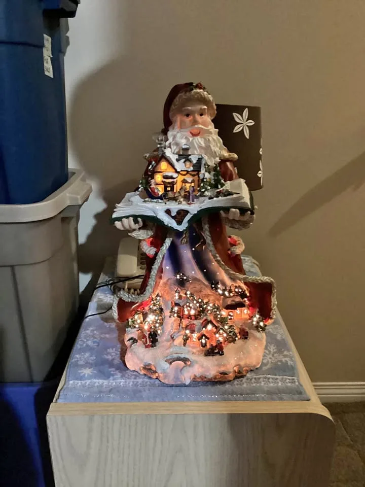 Santa light up figure thumbnail