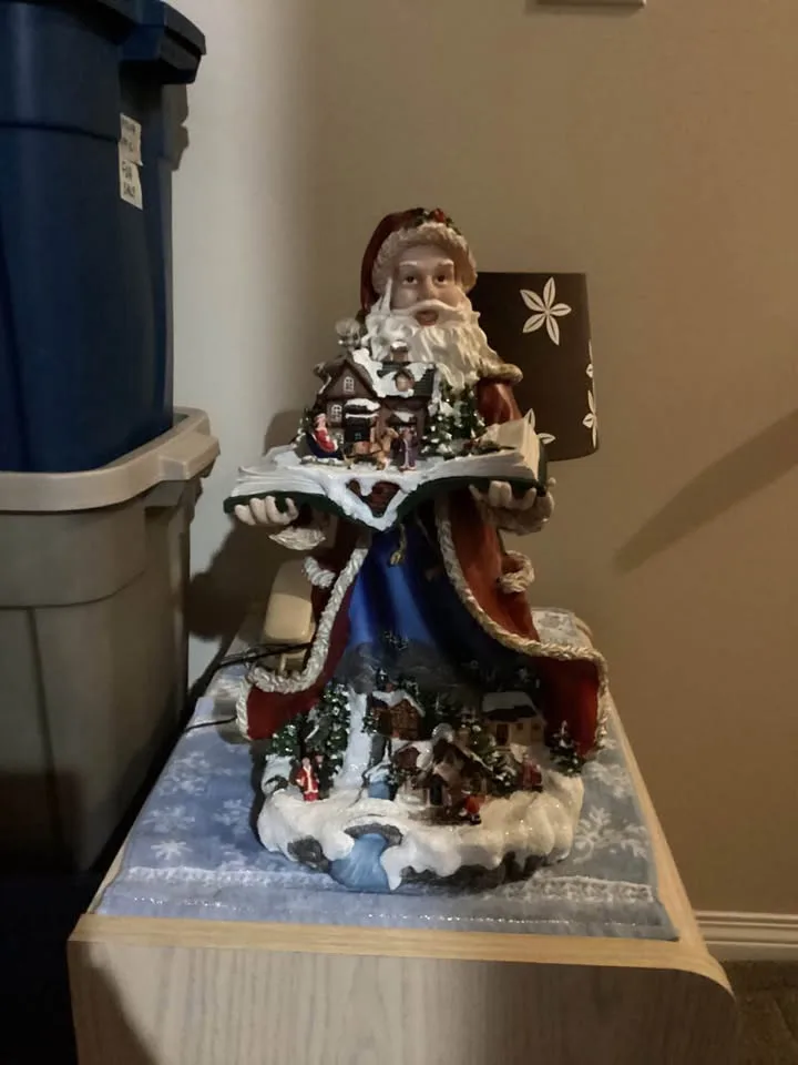 Santa light up figure image indicator(2)