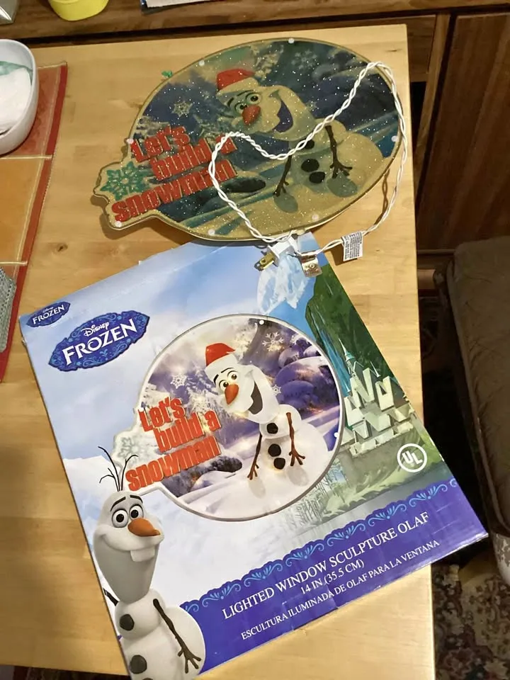 Frozen light up decorations thumbnail