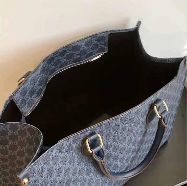 Large Tote Handbag-Blue image indicator(3)