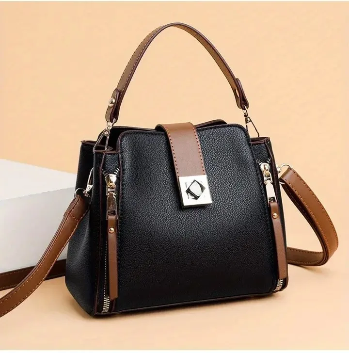 Luxury Small Crossbody Handbag image indicator(4)