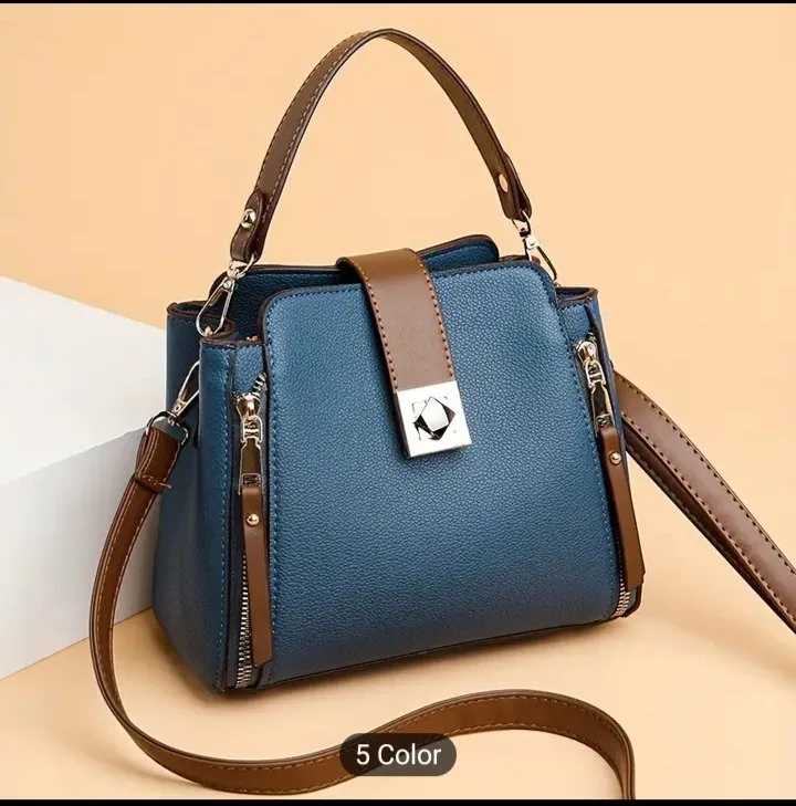 Luxury Small Crossbody Handbag image indicator(8)