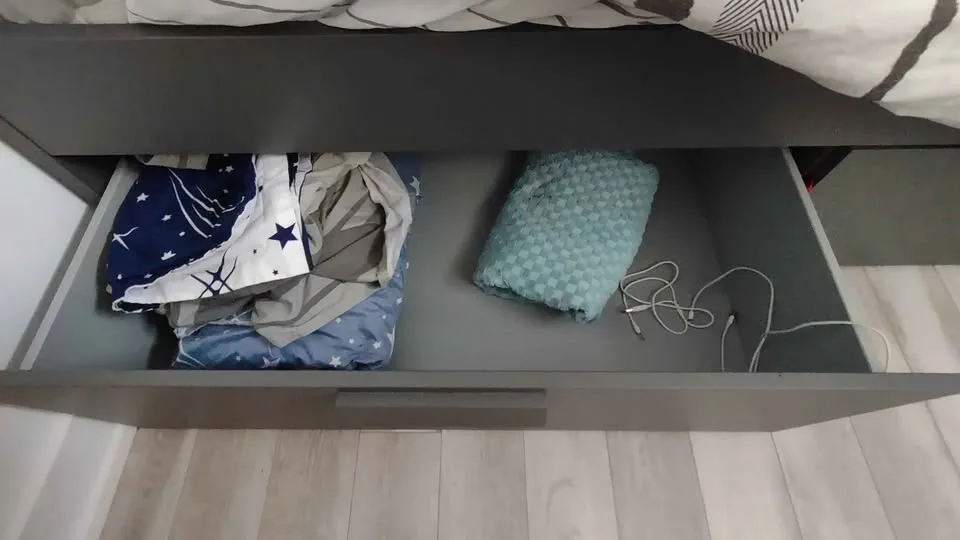 BRIMNES Full Ikea Bedframe + Mattress, Duvet, Pillows image indicator(3)