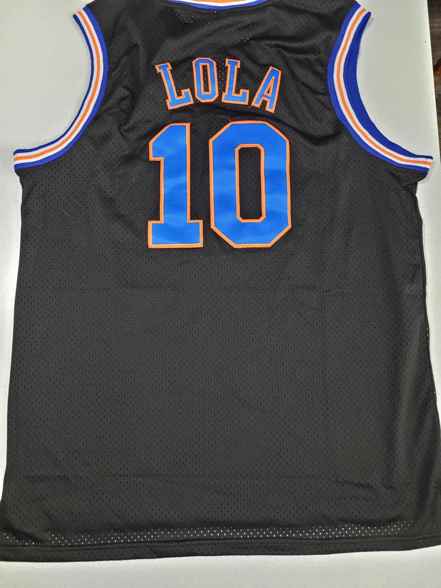 Looney Tunes Space Jam LOLA #10 Jersey XL - NEW!!