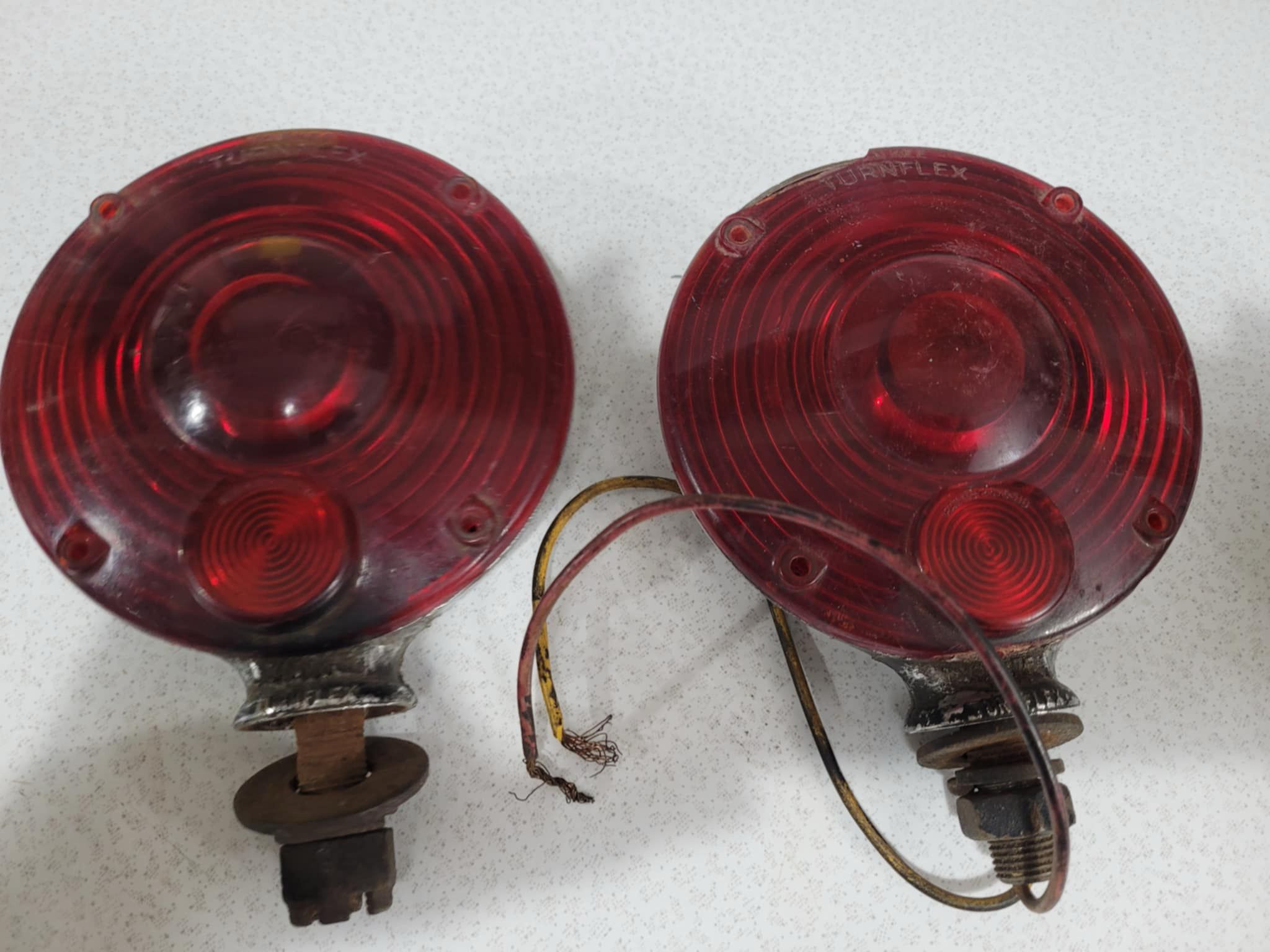 Vintage Set Of 2 Yankee Turnflex Chrome 4 Inch Metal Red Brake l