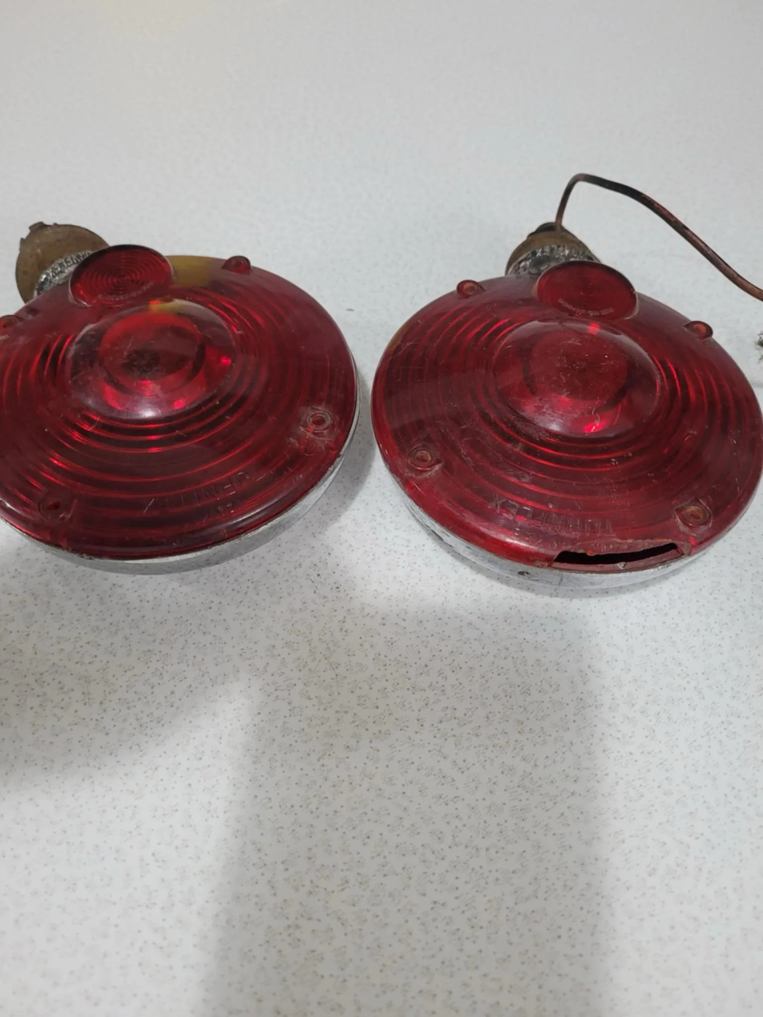 Vintage Set Of 2 Yankee Turnflex Chrome 4 Inch Metal Red Brake l image indicator(3)