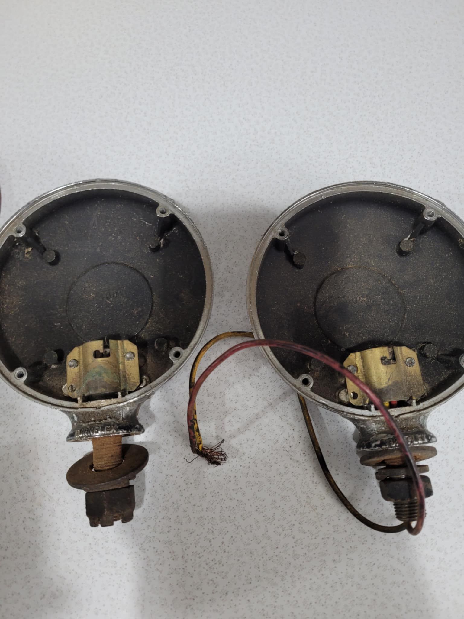 Vintage Set Of 2 Yankee Turnflex Chrome 4 Inch Metal Red Brake l - photo 4