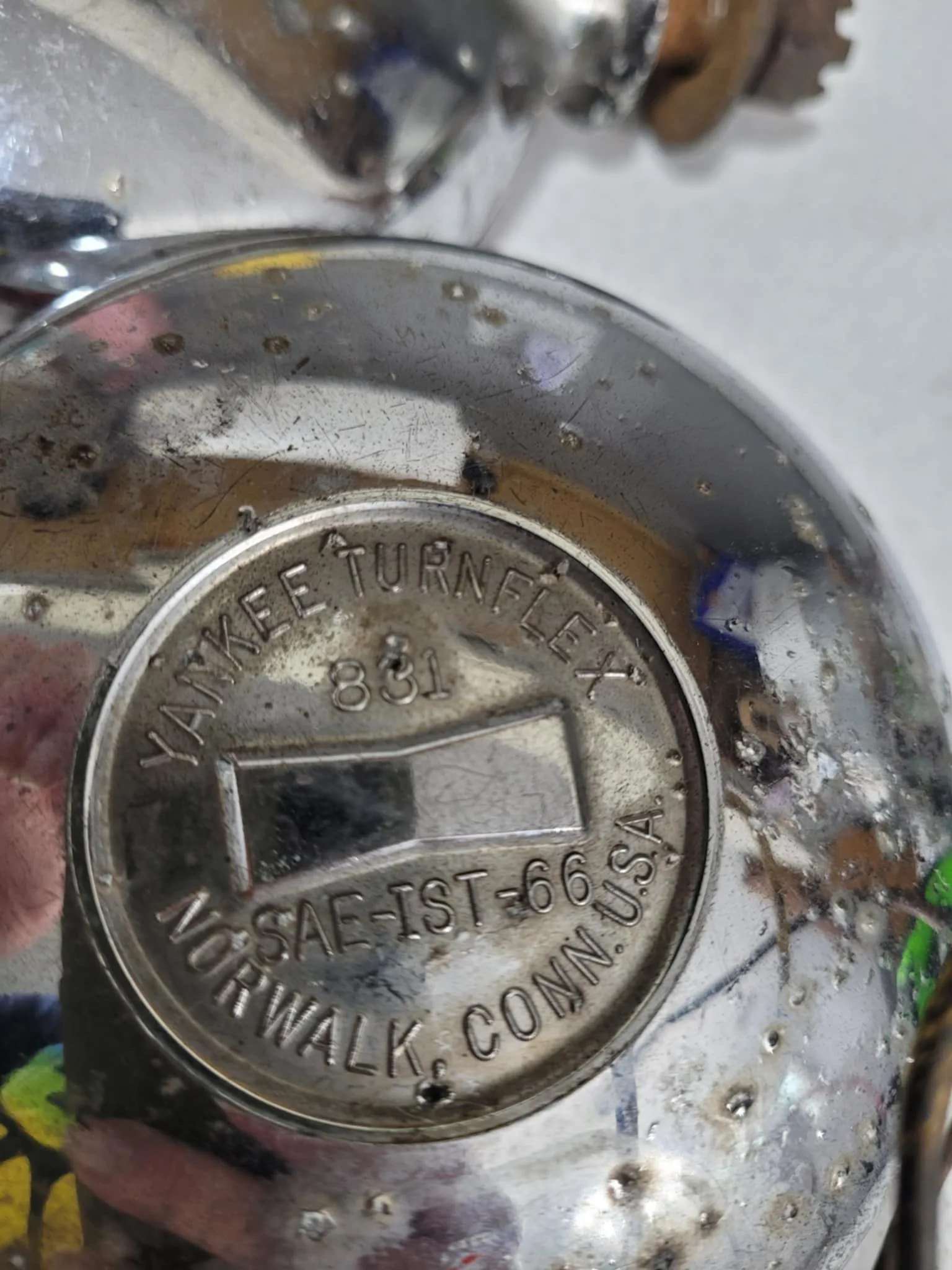 Vintage Set Of 2 Yankee Turnflex Chrome 4 Inch Metal Red Brake l image indicator(5)