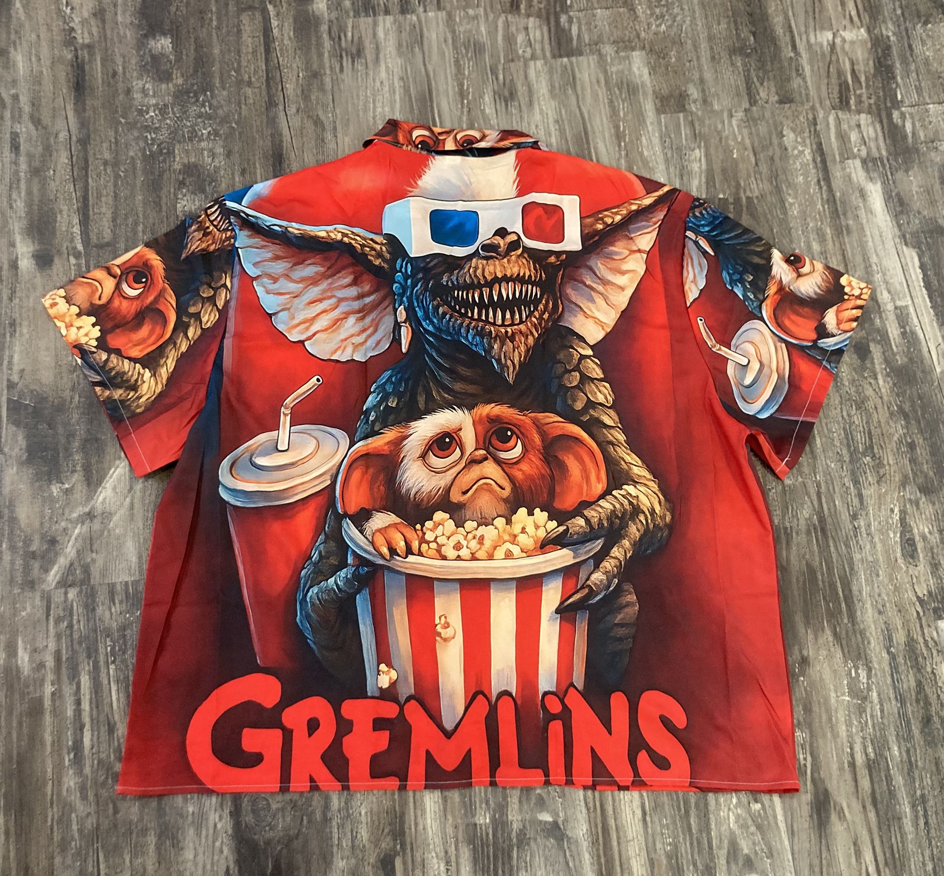Gremlins All Over Print Gizmo & Spike Button Down Shirt Adult Si - photo 2