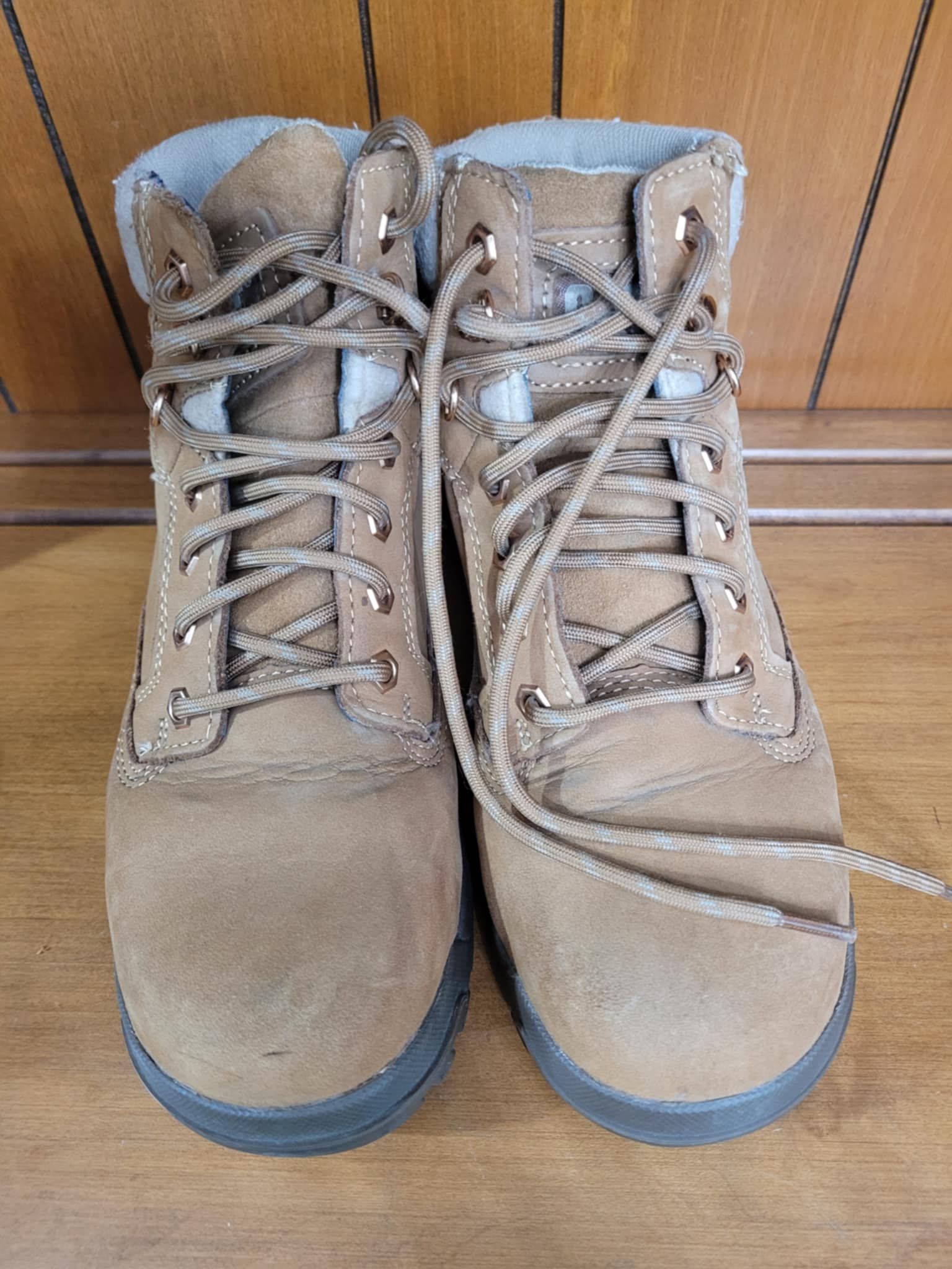 Steel Toe Caterpillar Lace Up Boots Womens Size 7 - Gently Worn! - photo 3