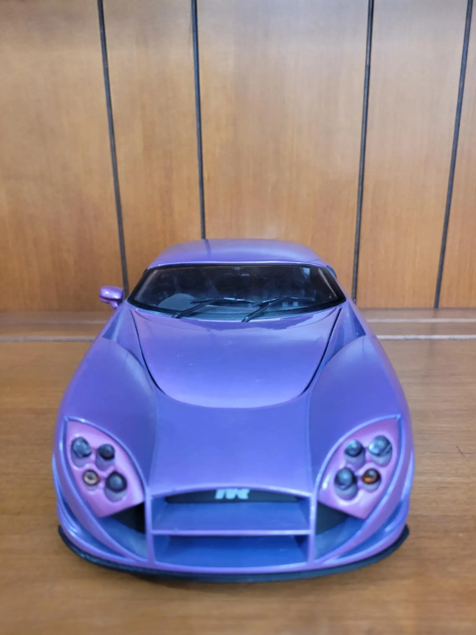 Vintage Hot Wheels 1:18 TVR SPEED 12 Diecast Car image indicator(3)