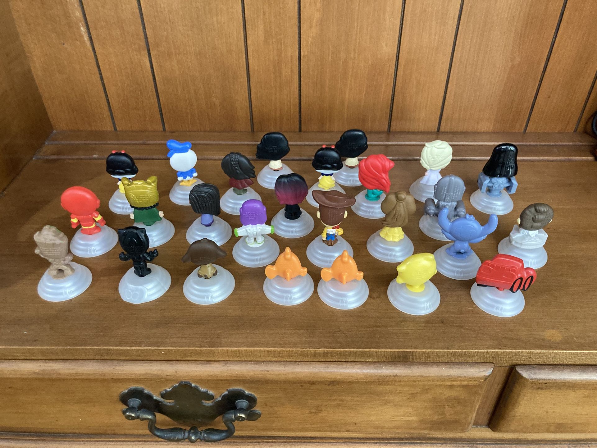 26 Piece Disney 100 Years Collection Statue Figure Toys - photo 2