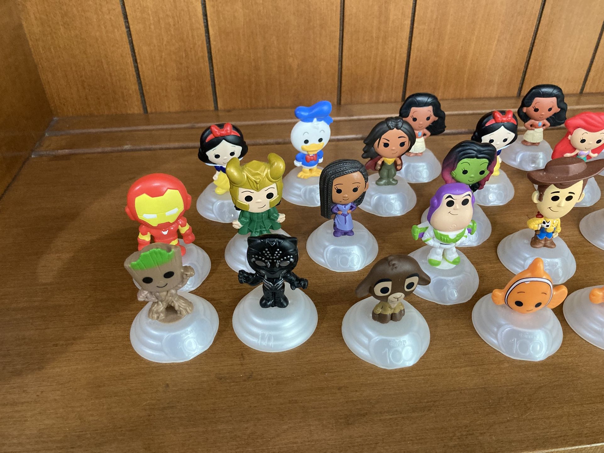 26 Piece Disney 100 Years Collection Statue Figure Toys - photo 3