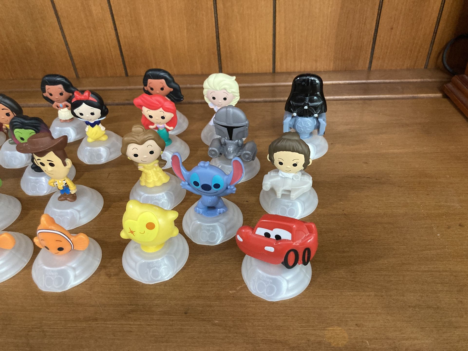 26 Piece Disney 100 Years Collection Statue Figure Toys - photo 5