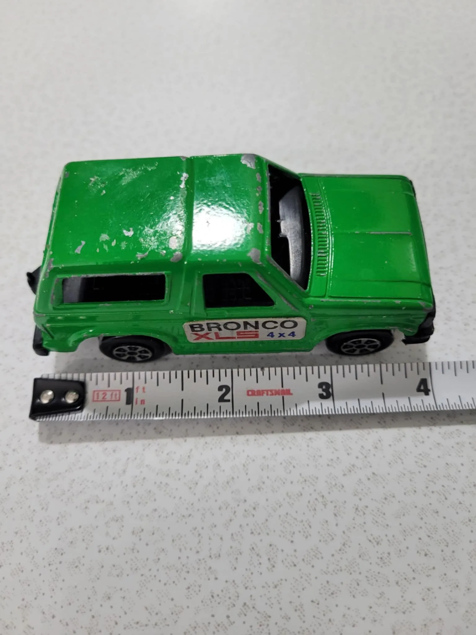 Vintage Tootsie Toys Ford BRONCO 4x4 Green Metal 4 Inch Toy Car image indicator(5)