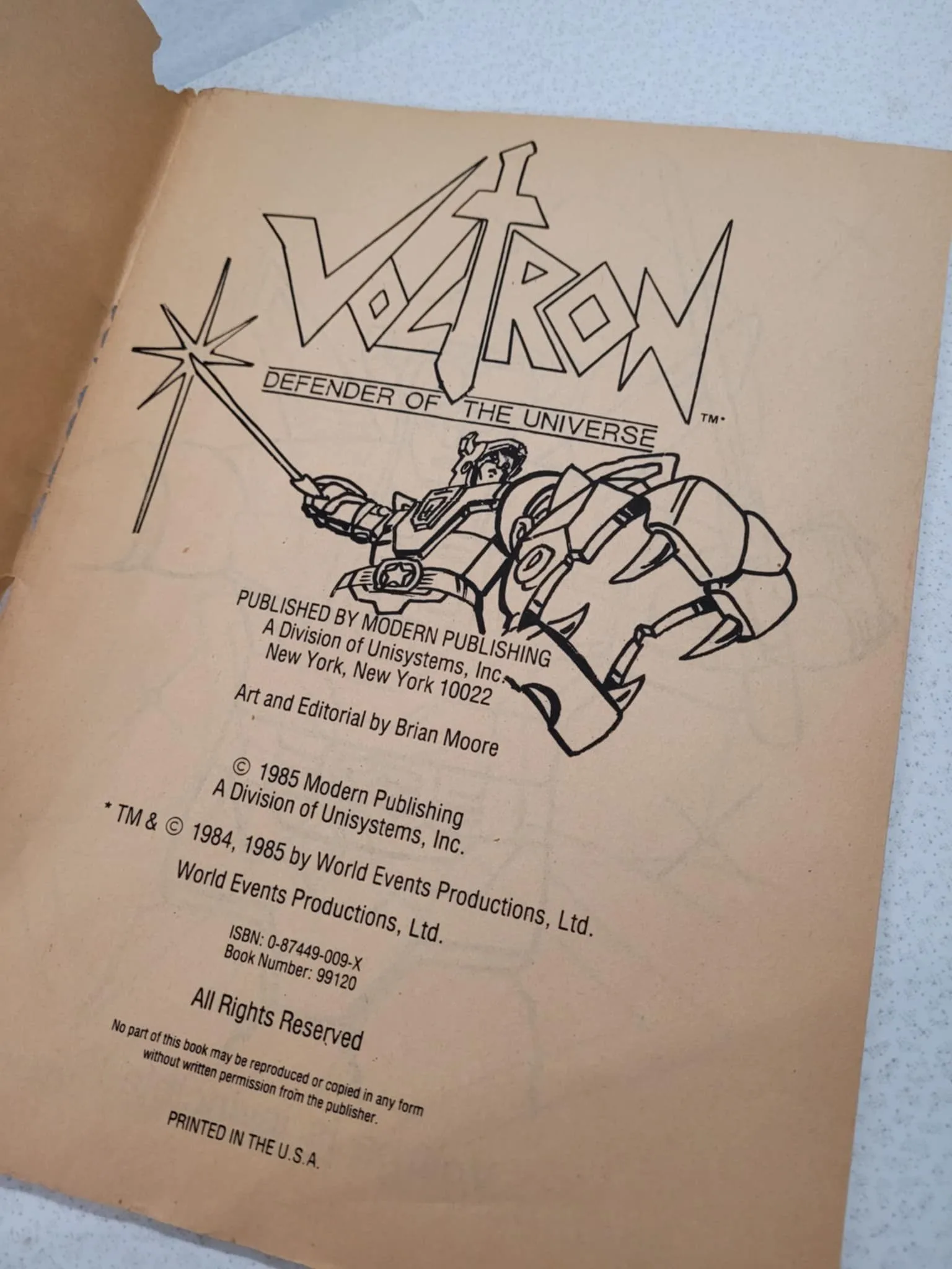 1985 Vintage Lot Of 3 VOLTRON Coloring Books - Rare image indicator(6)