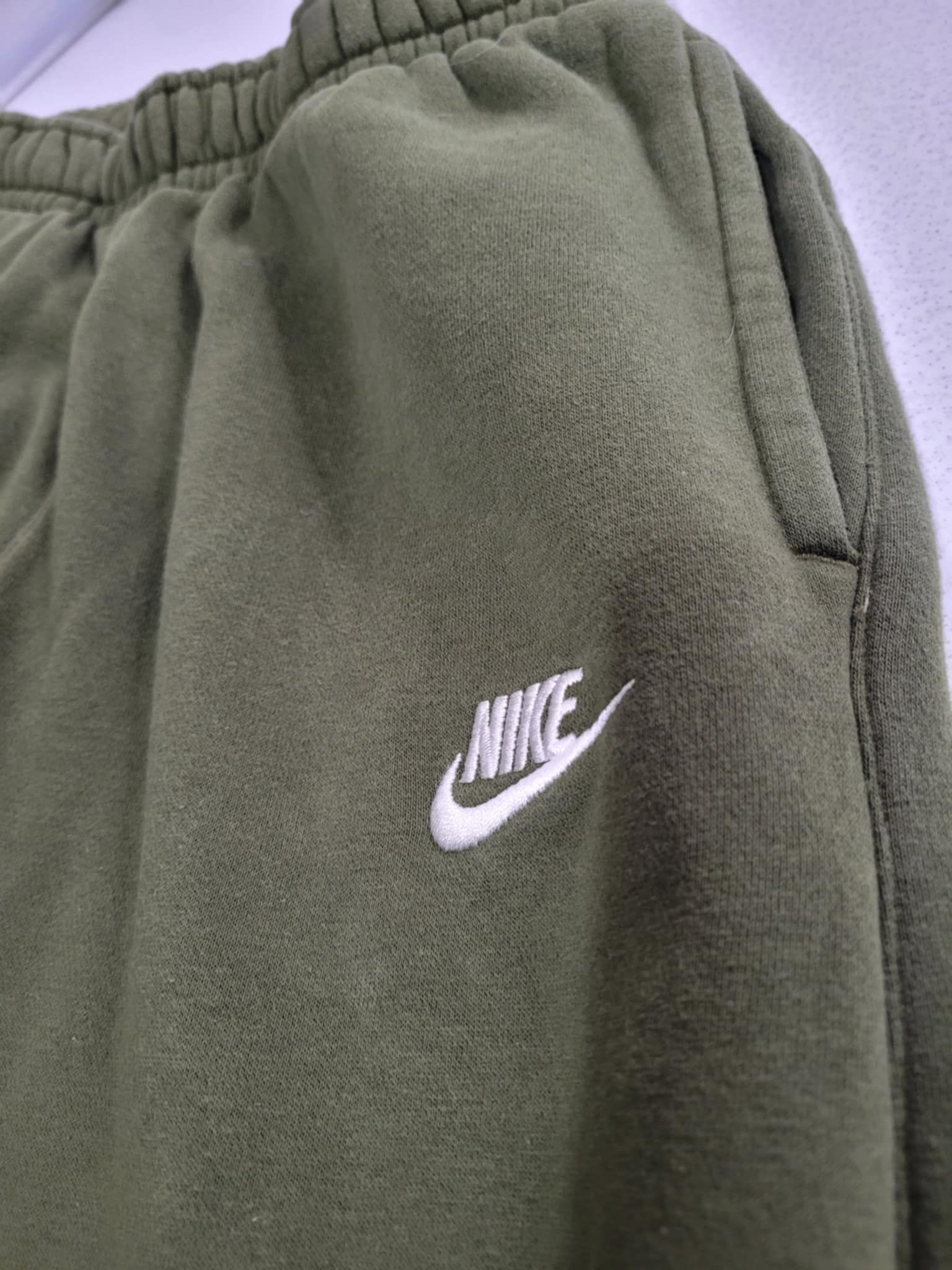 Nike Air Swoosh Logo Army Green Sweat Pants Adult Size Small !! - photo 3