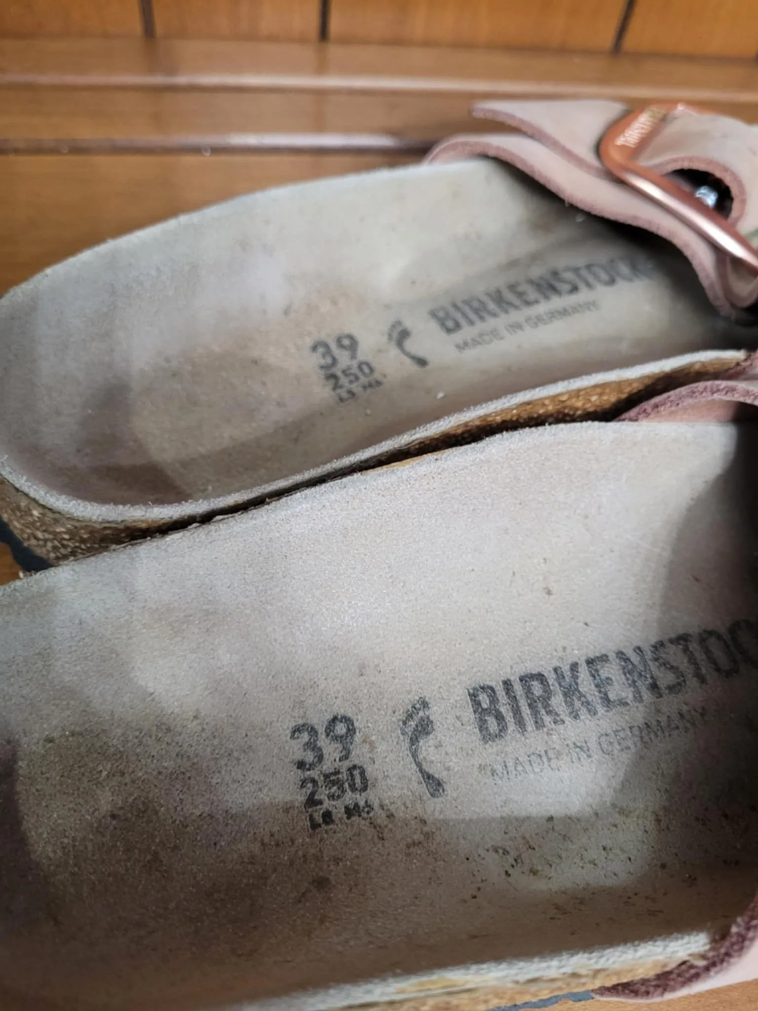 Birkenstock Sandals Womens 8 Mens 6 - Like New! image indicator(5)