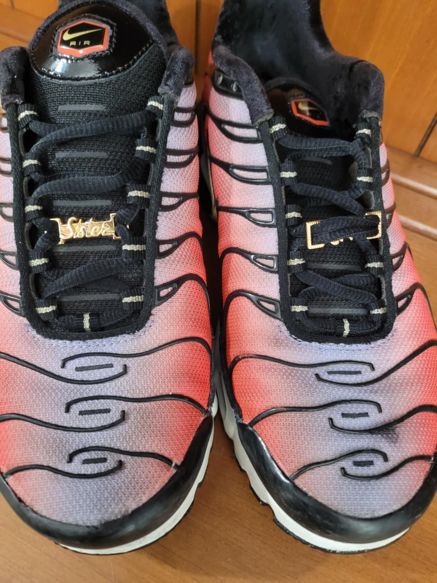 Nike Air Max Plus SISTERHOOD Womens Size 6.5 - photo 4