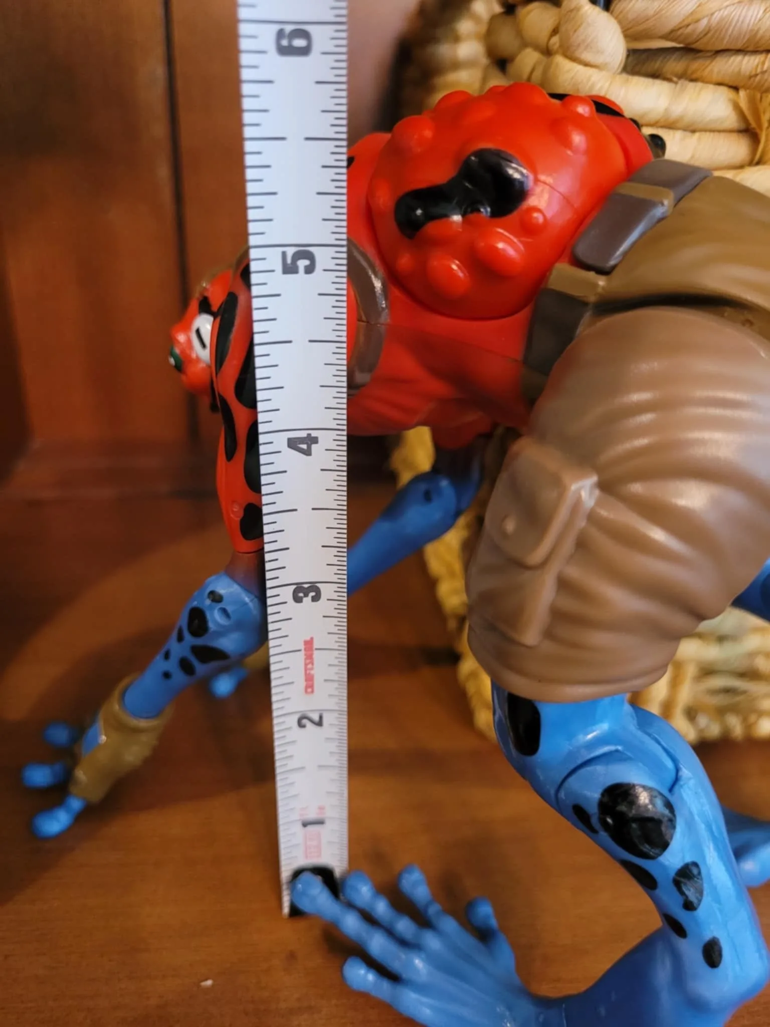 Vintage Red & Blue Poison Dart Frog 8 inch Action Figure Toy - R image indicator(4)